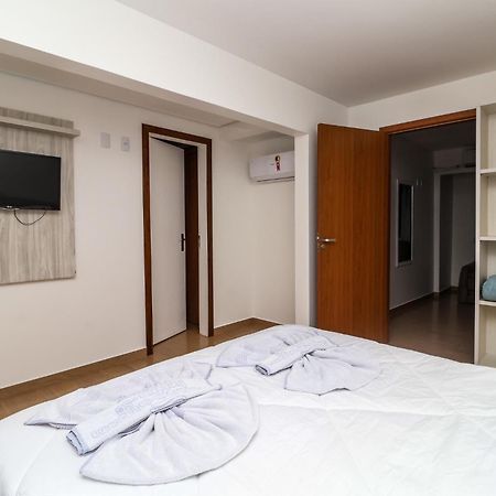 Pousada Praia Da Lagoinha Бомбиньяс Экстерьер фото